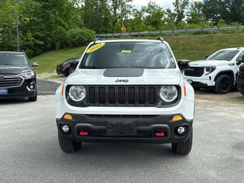 Used 2022 Jeep Renegade Trailhawk AWD/4WD image 3