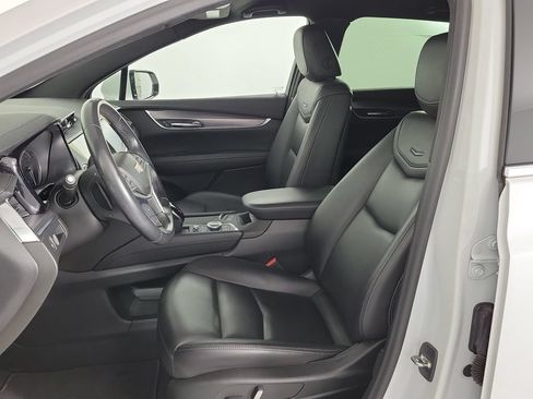 Used 2022 Cadillac XT5 Luxury FWD image 17