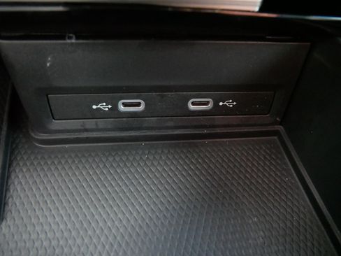 Certified 2025 Volkswagen Atlas SEL AWD/4WD image 30