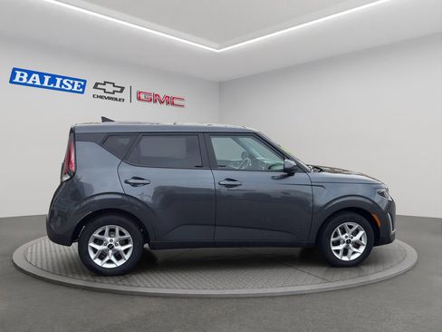 Used 2023 Kia Soul LX w/ Option Group 015 image 5