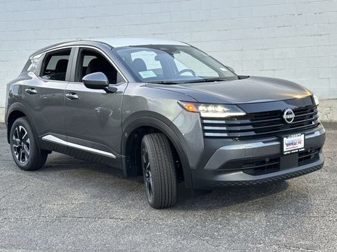 New 2025 Nissan Kicks SV image 29