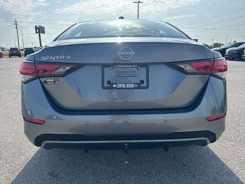 Used 2025 Nissan Sentra SV FWD image 5