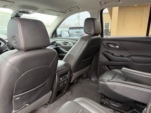 Used 2019 Chevrolet Traverse RS image 8