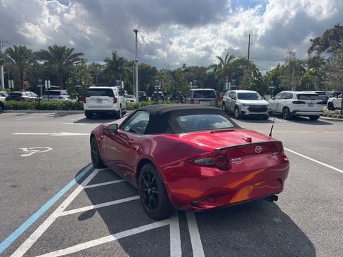 Used 2021 MAZDA MX-5 Miata Club image 14