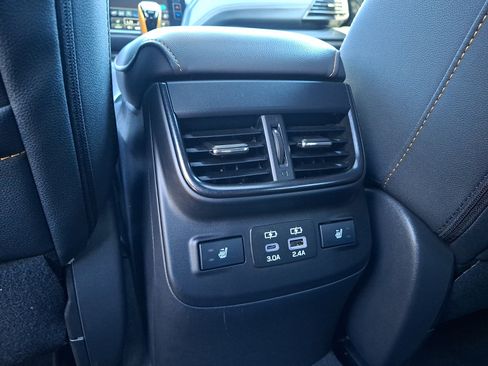 Certified 2025 Subaru Outback Wilderness AWD/4WD image 11
