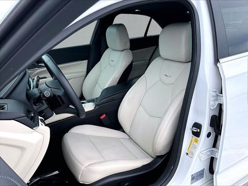 Used 2023 Cadillac CT4 Premium Luxury w/ Technology Package RWD image 27