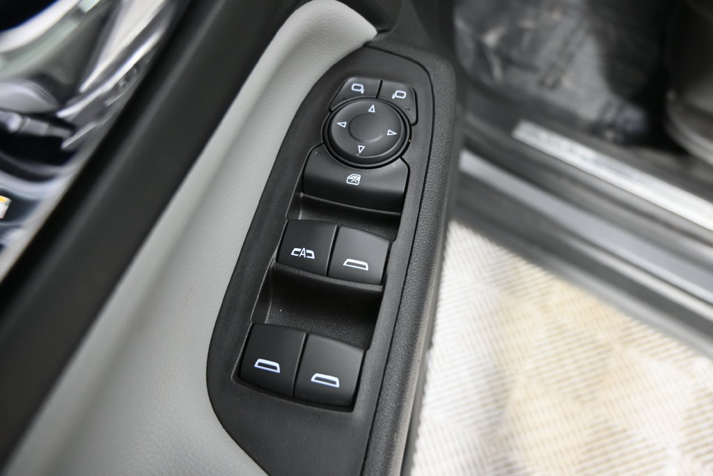 Used 2019 Chevrolet Equinox Premier AWD/4WD image 20