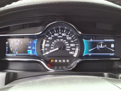 Used 2013 Lincoln MKS image 34