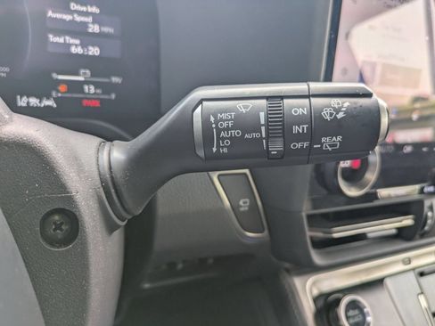 Used 2025 Lexus GX 550 AWD/4WD image 14