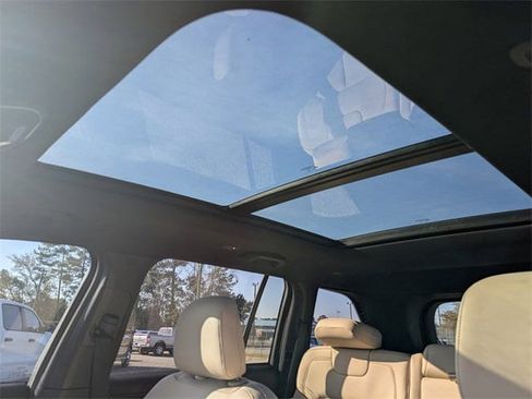 New 2025 Jeep Grand Cherokee Limited image 22