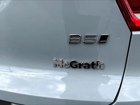 Used 2024 Volvo XC40 B5 Core AWD/4WD image 24