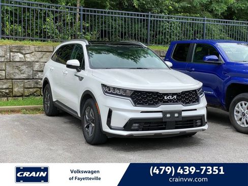 Used 2022 Kia Sorento EX w/ Panoramic Sunroof Package FWD image 1