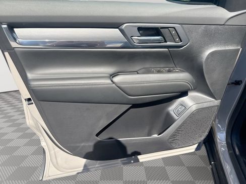 New 2026 GMC Terrain Elevation w/ Elevation Premium Package AWD/4WD image 22