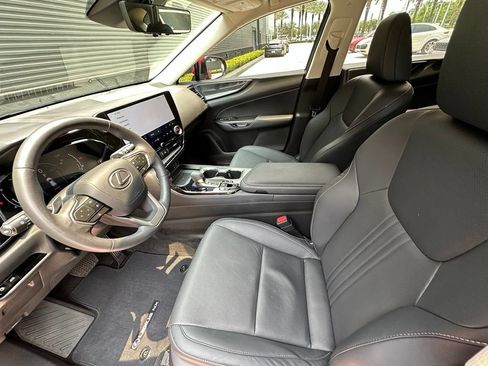 Used 2022 Lexus NX 350 AWD image 4