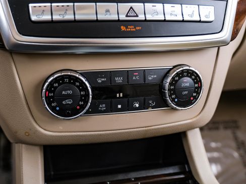 Used 2015 Mercedes-Benz ML 350 4MATIC image 27