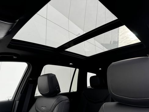 New 2025 Cadillac XT6 Luxury image 15