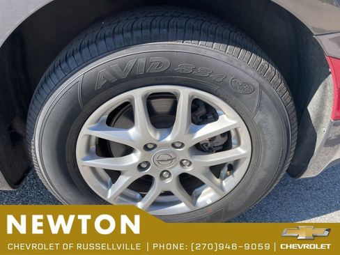 Used 2023 Chrysler Pacifica Touring-L FWD image 20