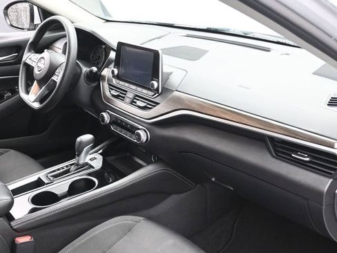 Used 2023 Nissan Altima 2.5 SV image 28