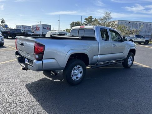Used 2023 Toyota Tacoma SR image 6