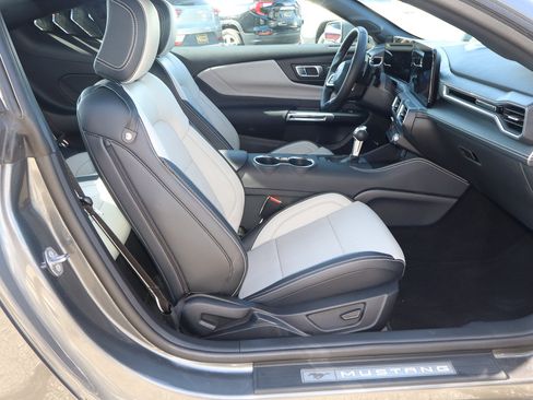 Used 2025 Ford Mustang GT Premium RWD image 20