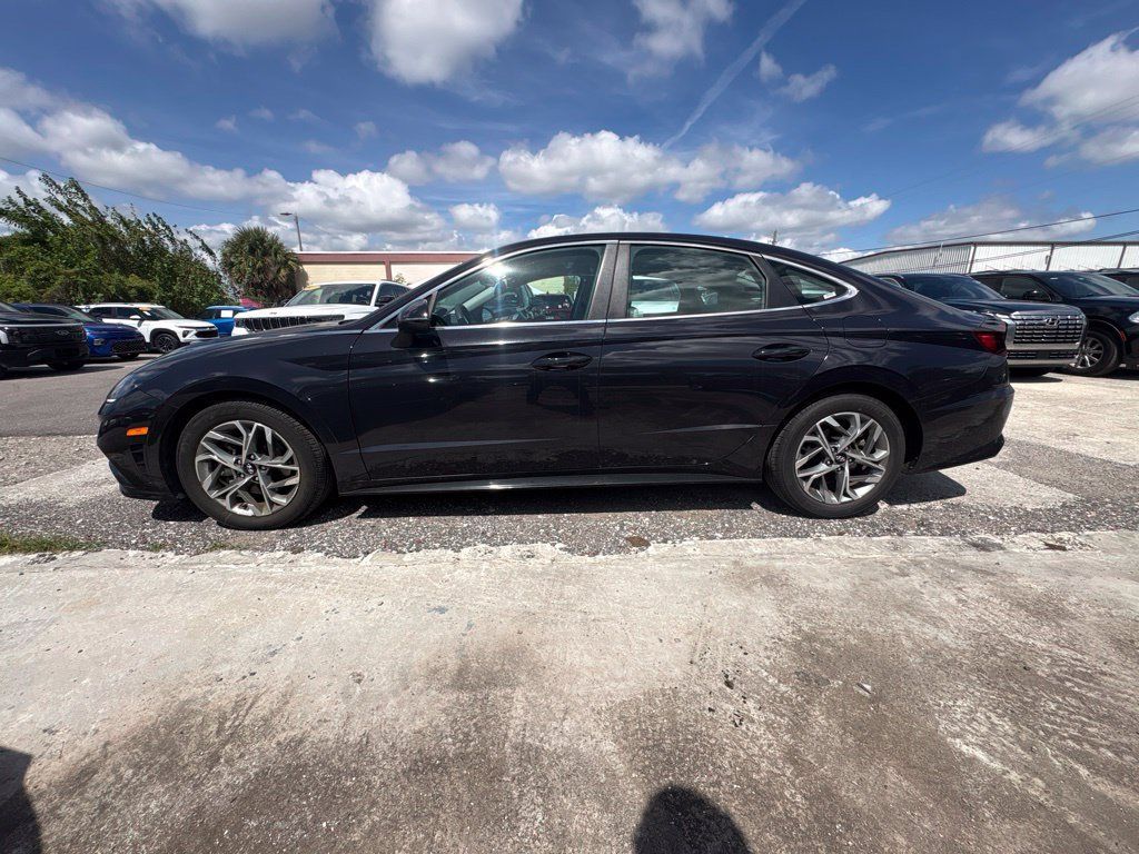 Used 2023 Hyundai Sonata SEL FWD image 4