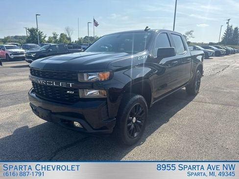 Used 2020 Chevrolet Silverado 1500 Custom w/ Custom Value Package AWD/4WD image 7