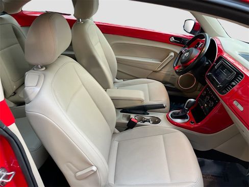 Used 2019 Volkswagen Beetle 2.0T SE image 27