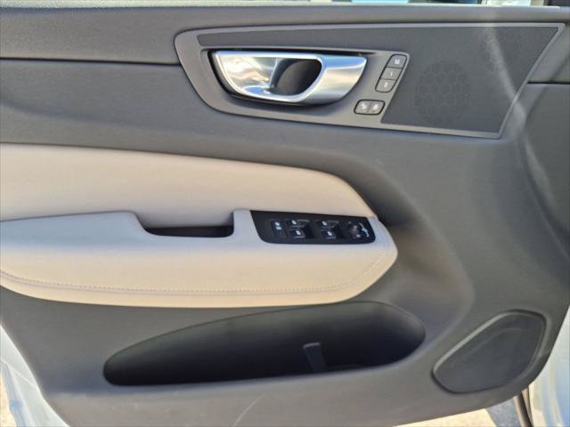 Certified 2026 Volvo XC60 B5 Plus AWD/4WD image 10