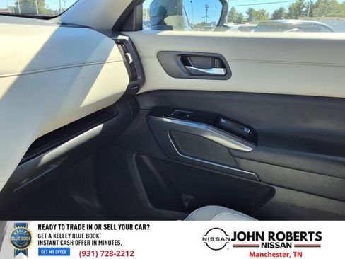 Certified 2024 Nissan Pathfinder SL image 8