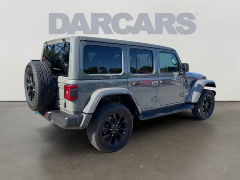 Used 2023 Jeep Wrangler Unlimited Sahara w/ Cold Weather Group AWD/4WD image 7
