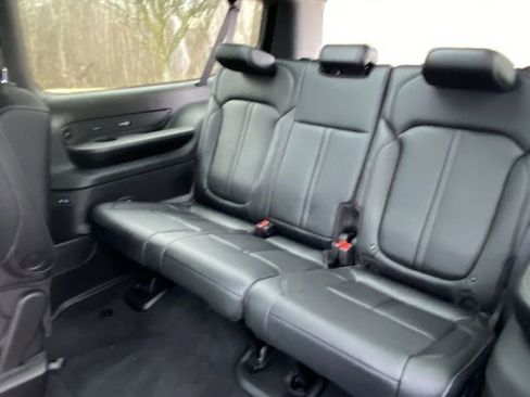 New 2024 Jeep Wagoneer L Series II image 24