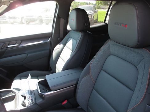 New 2026 GMC Terrain AT4 w/ Convenience Package III AWD/4WD image 11