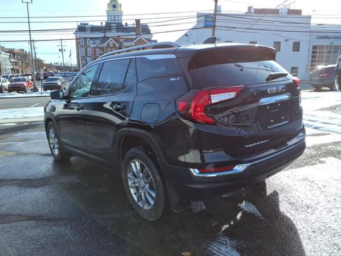 Used 2022 GMC Terrain SLT image 7