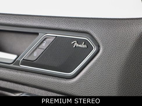 Used 2022 Volkswagen Tiguan SEL R-Line image 23