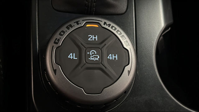 Used 2025 Ford Bronco 4-Door AWD/4WD image 36