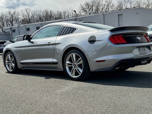 Used 2020 Ford Mustang Premium w/ Equipment Group 201A RWD image 5