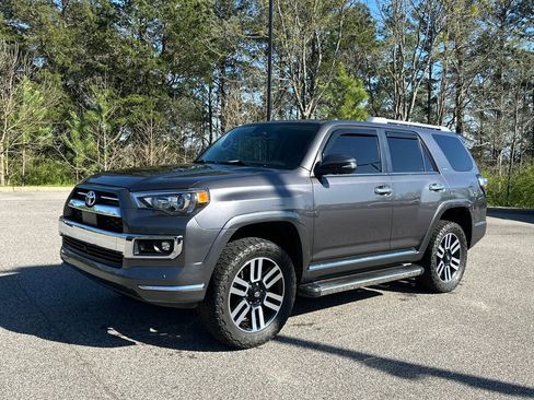 Used 2022 Toyota 4Runner Limited image 5