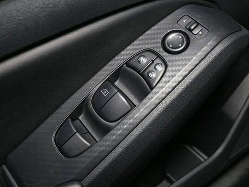 Used 2025 Nissan Altima 2.5 SV image 30