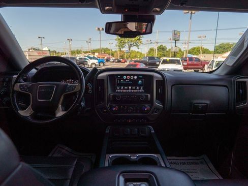 Used 2018 GMC Sierra 1500 Denali w/ Denali Ultimate Package AWD/4WD image 12