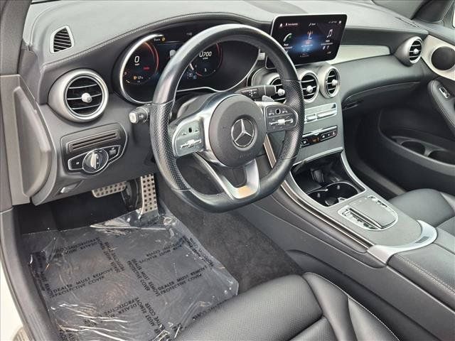 Used 2022 Mercedes-Benz GLC 300 4MATIC Coupe image 10