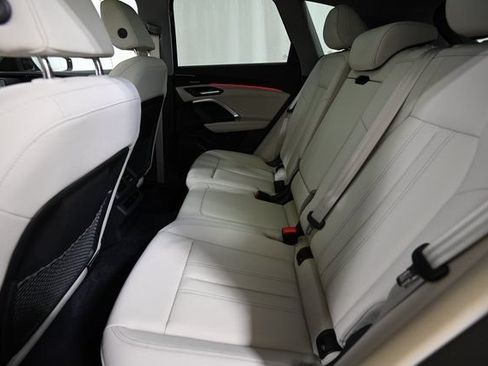 Used 2025 Audi Q5 Premium Plus AWD/4WD image 9