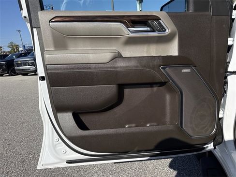 Used 2022 GMC Sierra 1500 SLT w/ SLT Convenience Package image 31