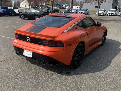 Certified 2024 Nissan Z Performance w/ Heritage Edition image 5