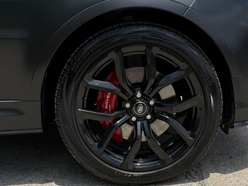 Used 2022 Land Rover Range Rover Sport SVR Carbon Edition AWD/4WD image 55