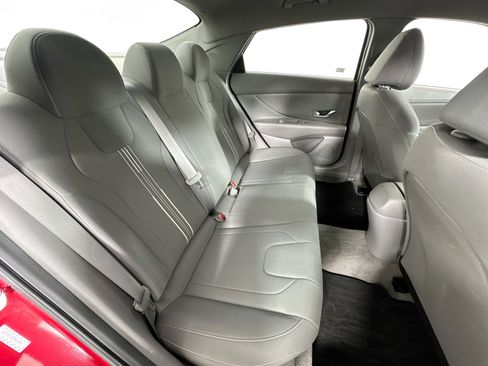 Used 2023 Hyundai Elantra SEL FWD image 24