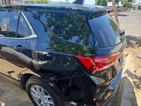 Used 2022 Chevrolet Equinox LT w/ LPO, Floor Liner Package AWD/4WD image 6