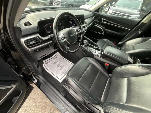 Used 2023 Kia Telluride LX image 9