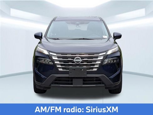 Used 2025 Nissan Rogue SV AWD/4WD image 12