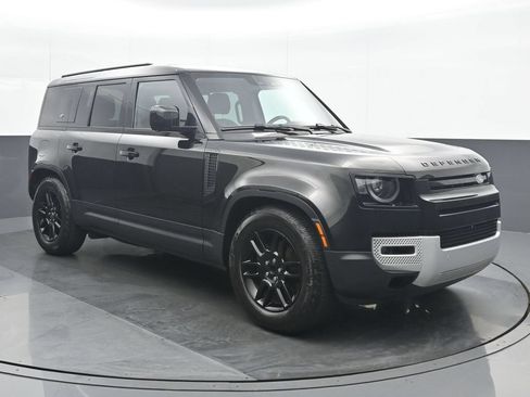 Used 2024 Land Rover Defender 110 S AWD/4WD image 9