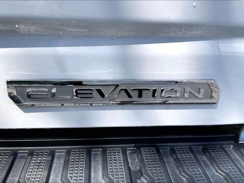Used 2025 GMC Sierra 1500 Elevation AWD/4WD image 8